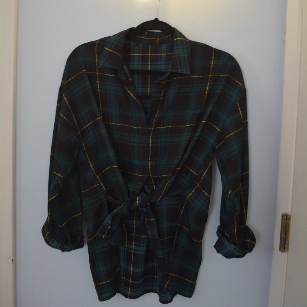 plaid front tie blouse